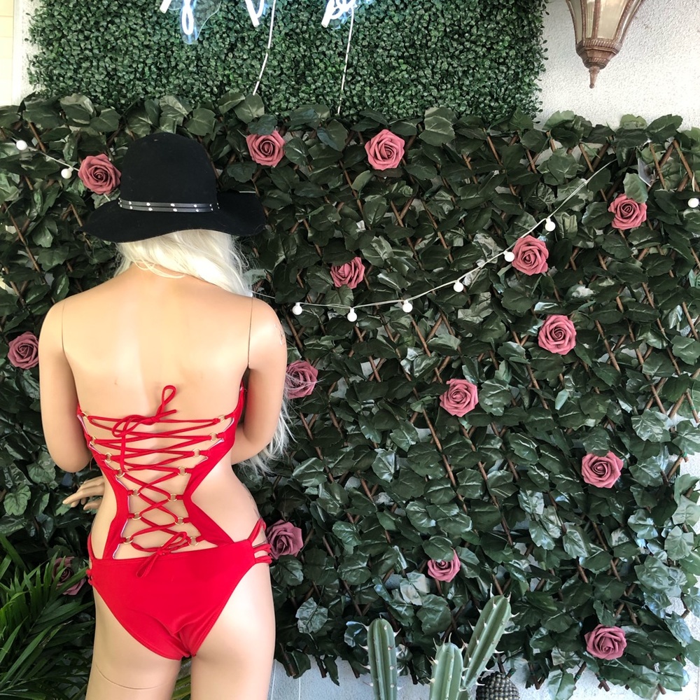Red tie up back bikini. New never worn. Size M